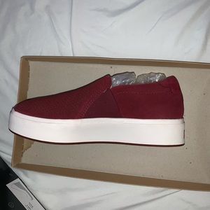 Dr scholls maroon sneakers NEW
